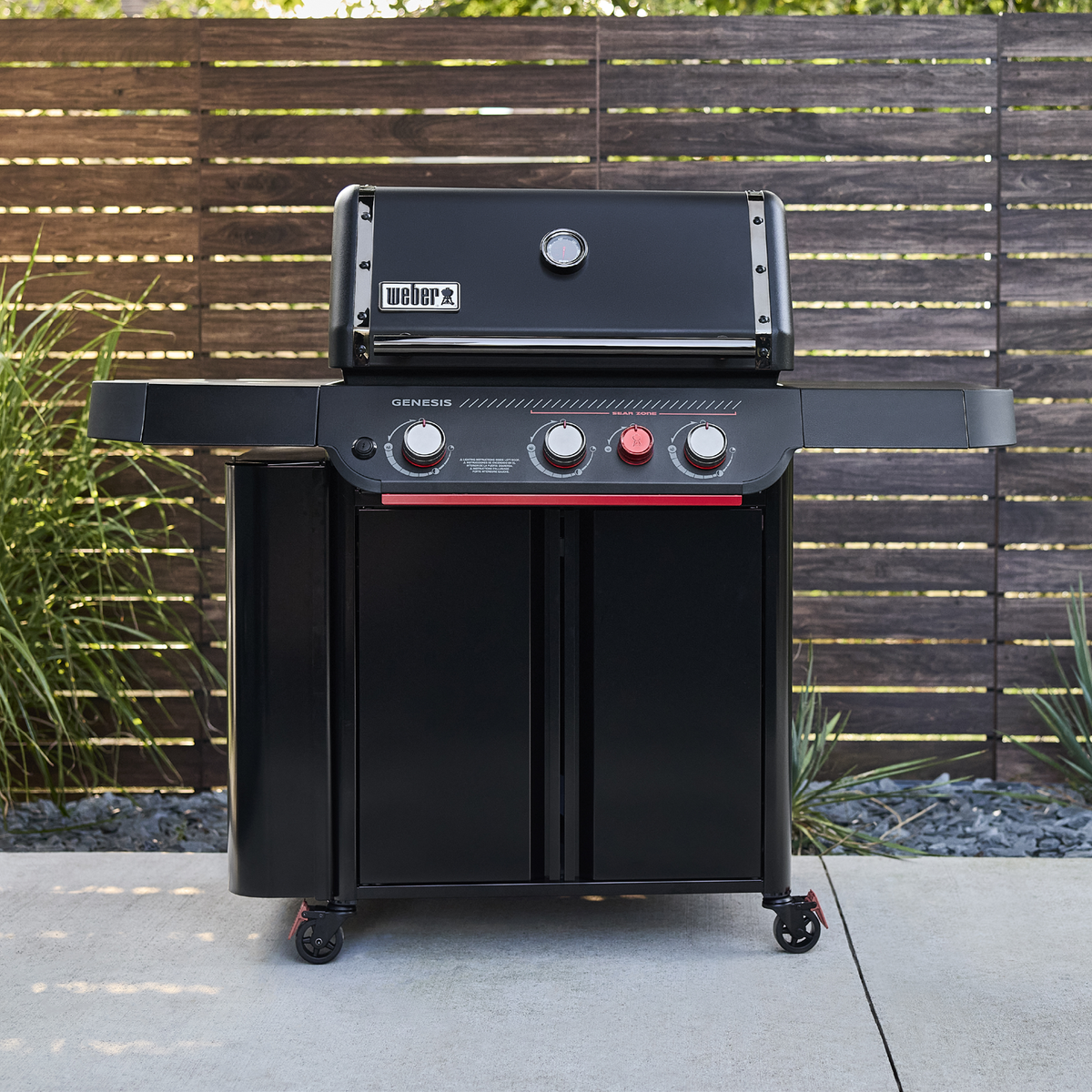 Weber Genesis® E-330 Gas Grill Stealth® Edition (Liquid Propane) product view 7