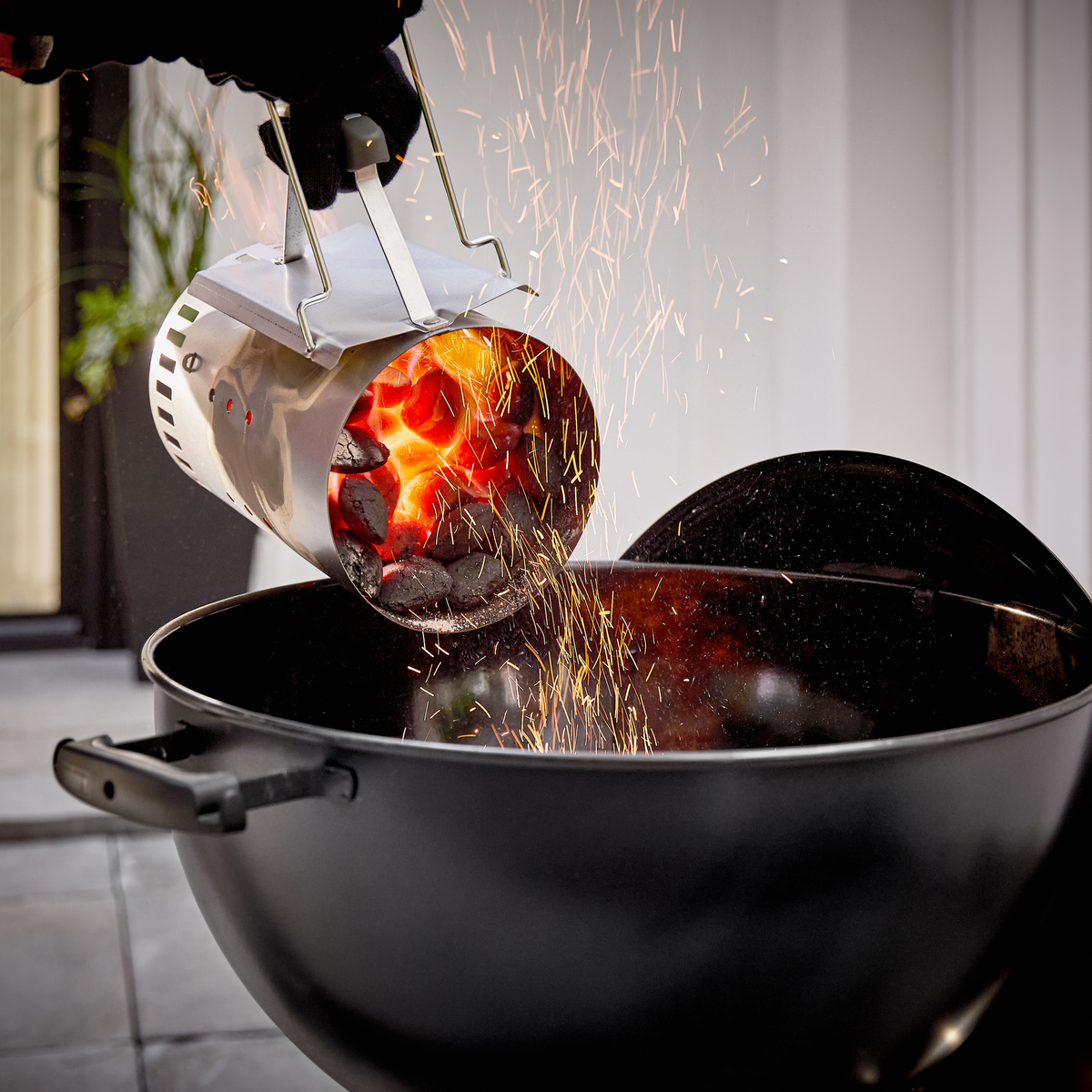 Weber 22” Original Kettle® Stealth® Edition Charcoal Grill product view 6