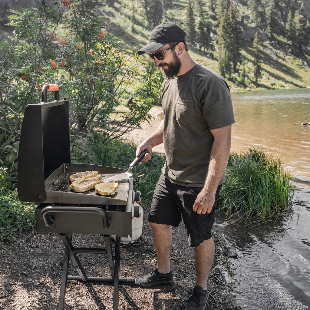 Blackstone On The Go 22" Griddle with Flexfold Legs product view 8