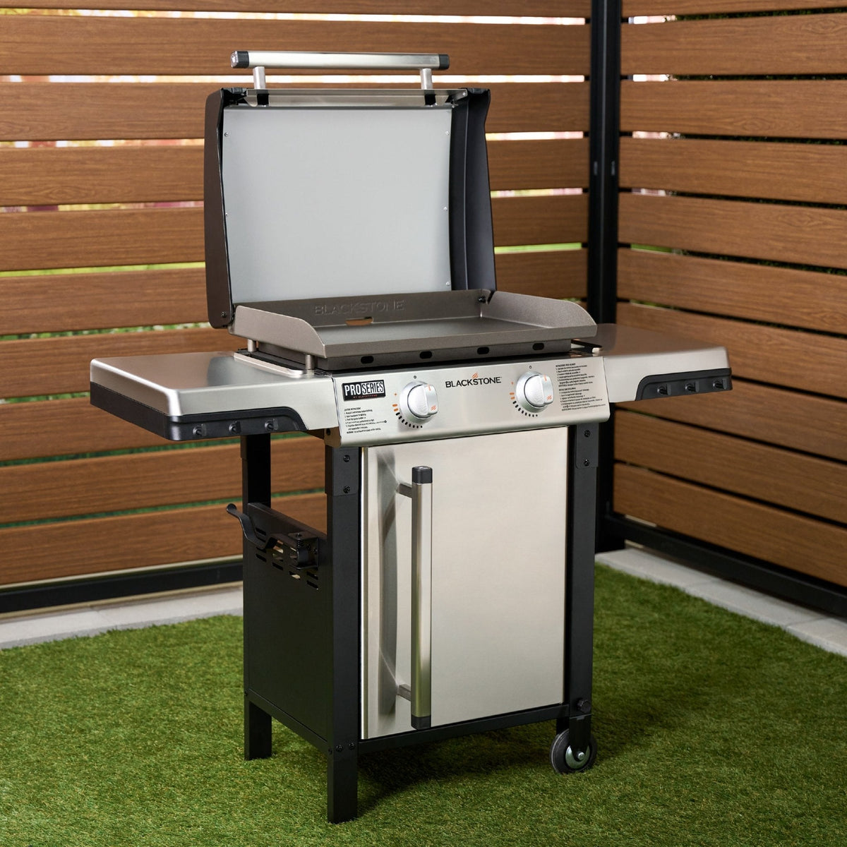 Blackstone 22” Griddle with Cabinet product view 1