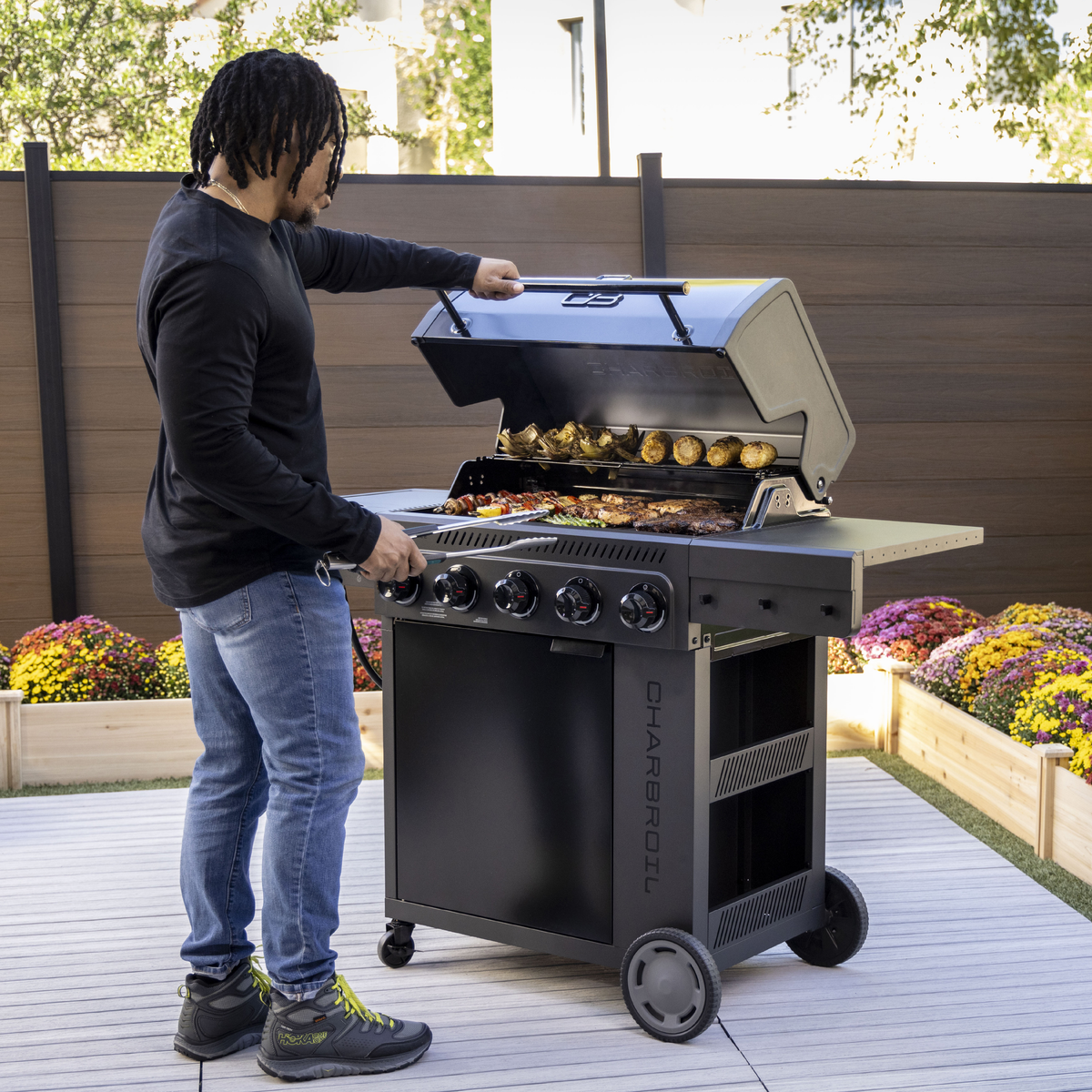 Char-Broil Performance Series™ FlavorMax™ 5 Burner Gas Grill Cabinet with Side Burner and 12" Griddle Black Gray product view 6