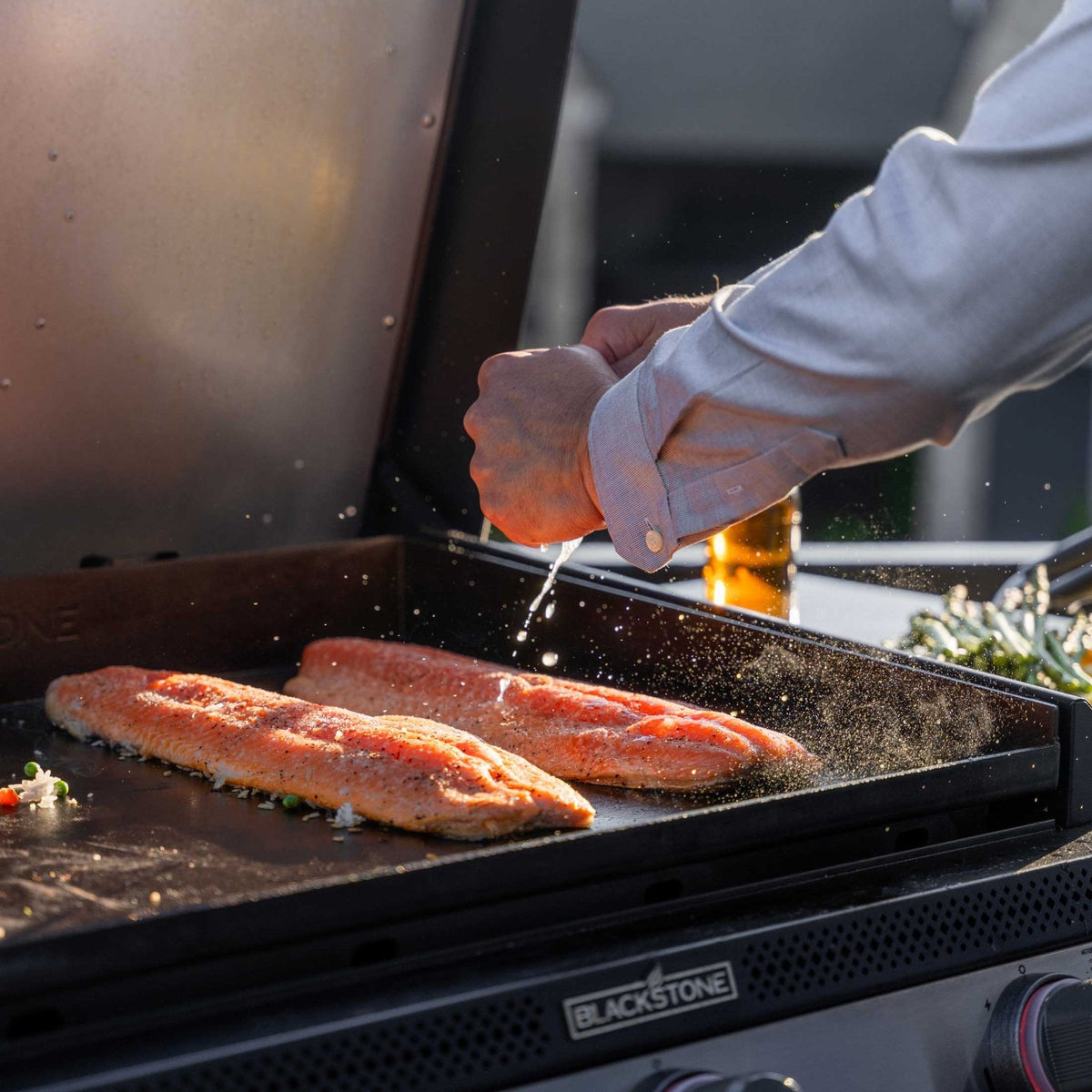 Blackstone 28" Built-In Griddle in Stainless Steel w/Hood (Propane) product view 7