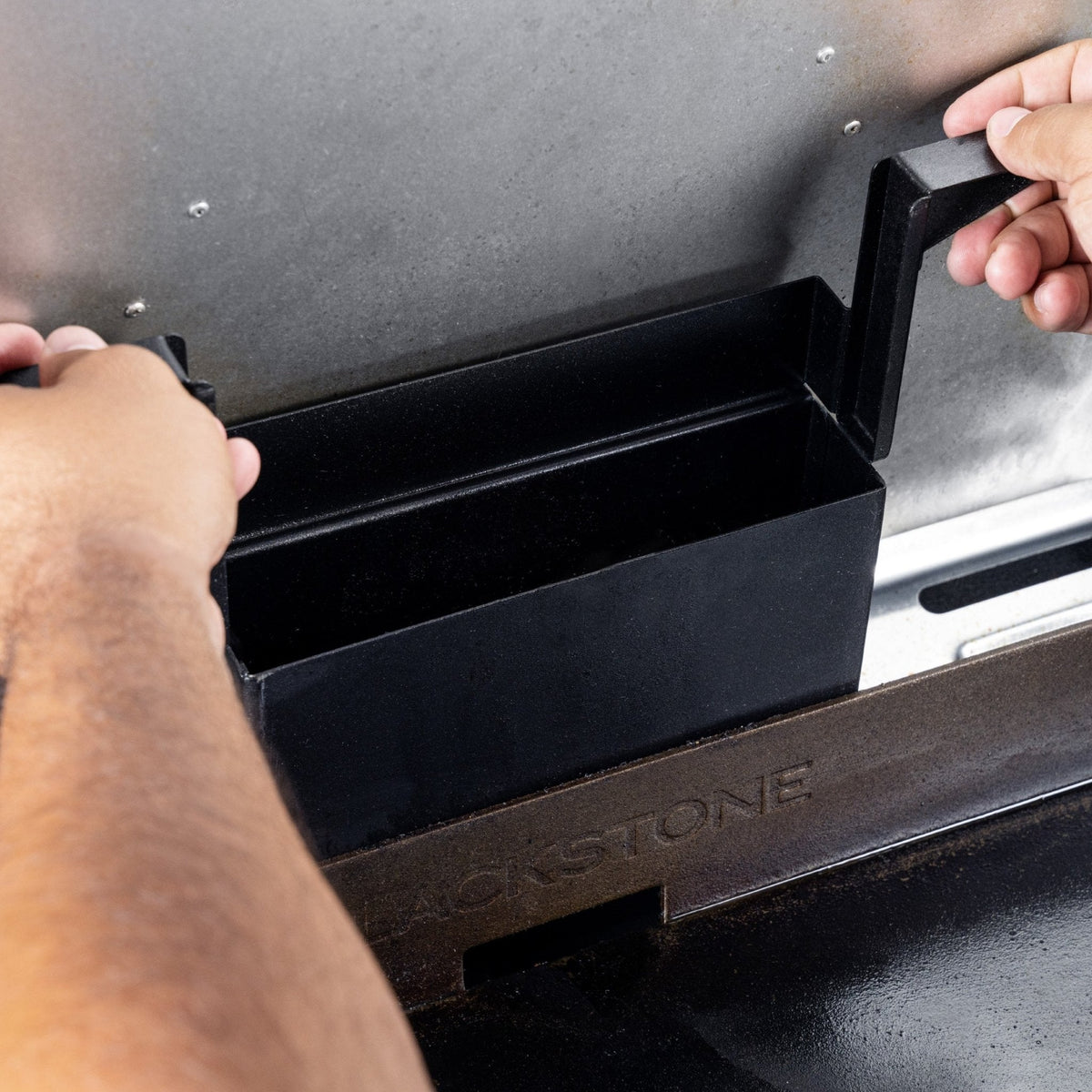 Blackstone 28" Built-in Griddle with Hood (Natural Gas) product view 8