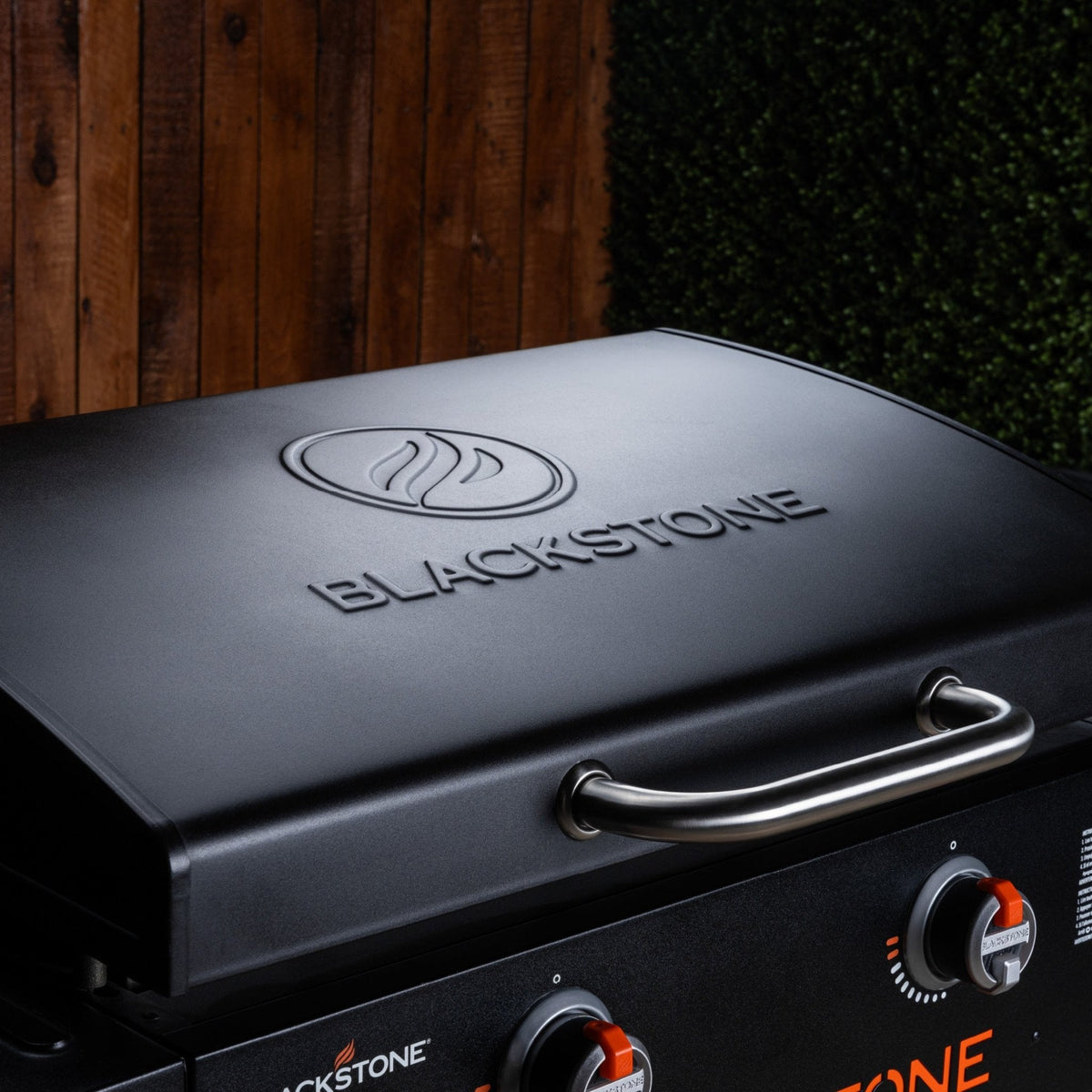 Blackstone 28” Omnivore Griddle with Hood product view 5