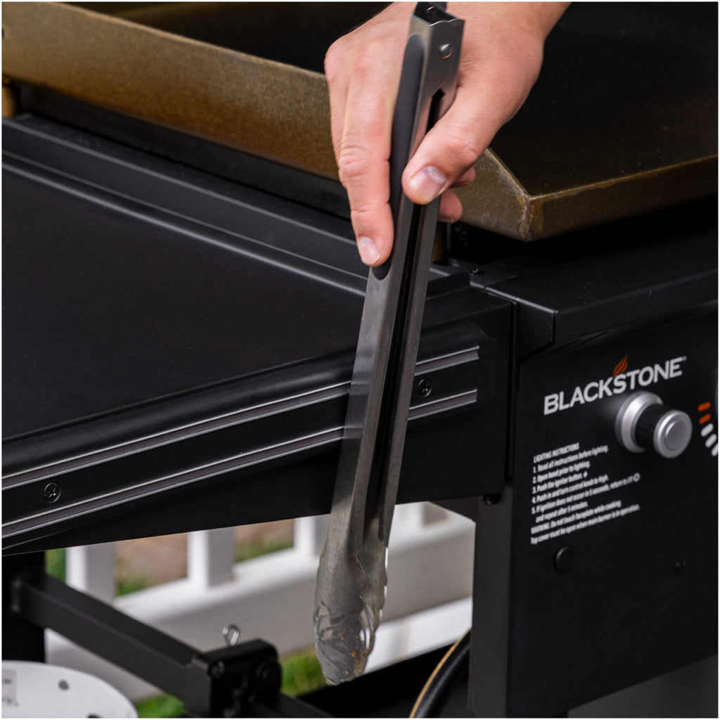 Blackstone 28" XL Griddle with Hood product view 3