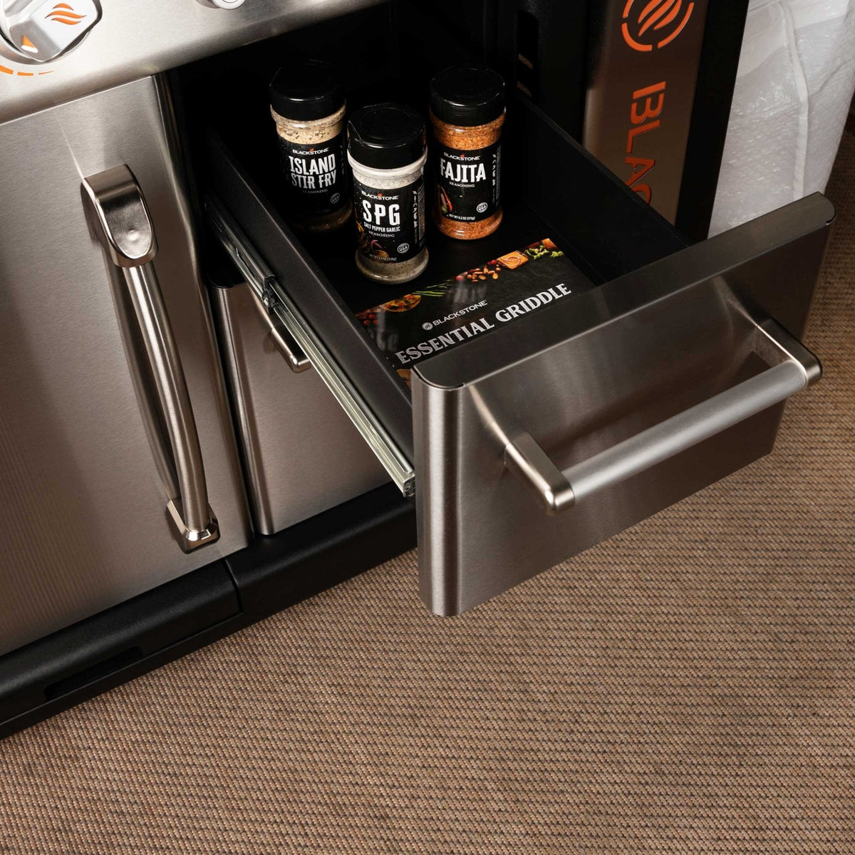 Blackstone 36” Griddle with Hood product view 5