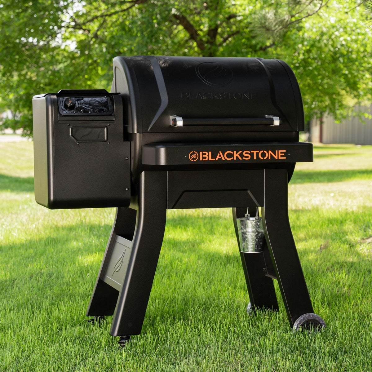 Blackstone 900 Pellet Grill product view 1