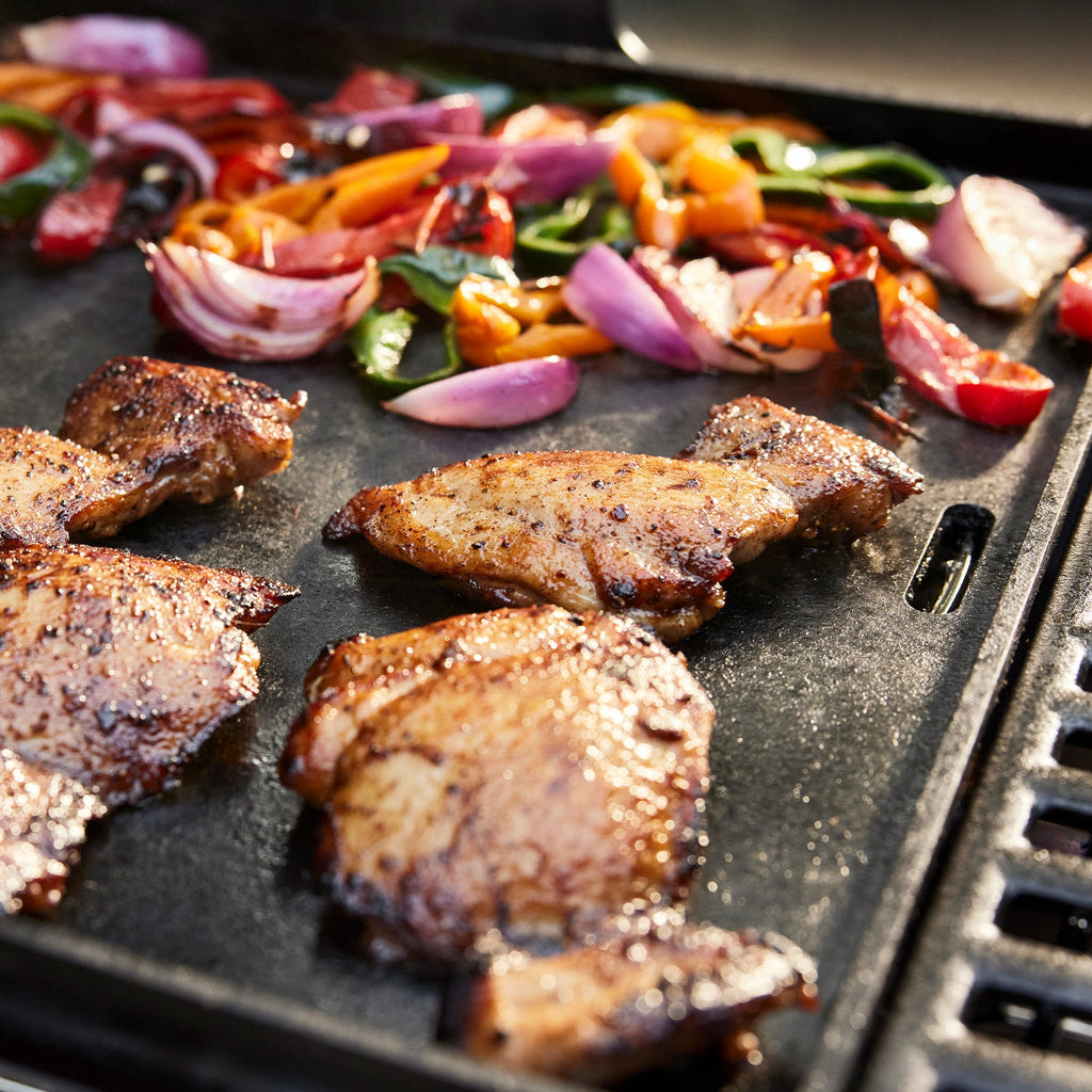 Weber Genesis® E-430 Gas Grill Stealth® Edition (Natural Gas) product view 6