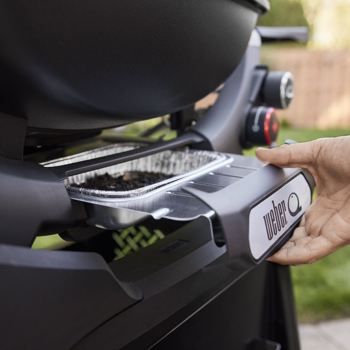 Weber Q 2800N+ Gas Grill (Liquid Propane) product view 5
