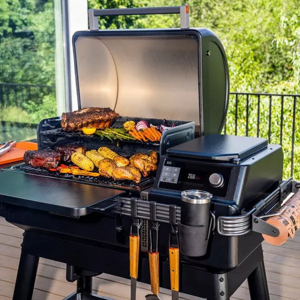 Traeger Ironwood Wood Pellet Grill official manufacturer gallery view 4