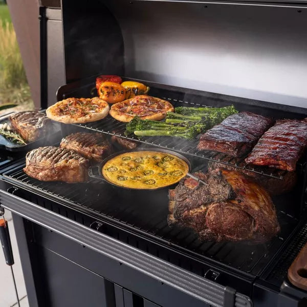 Traeger Woodridge Elite Wood Pellet Grill official manufacturer gallery view 4