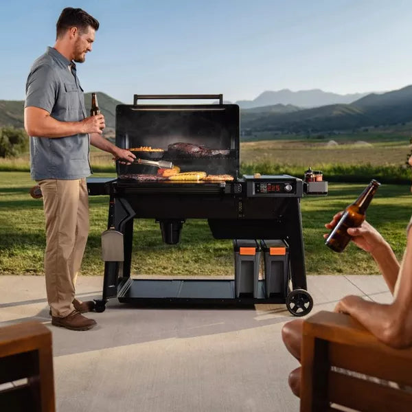 Traeger Woodridge Pro Wood Pellet Grill official manufacturer gallery view 4