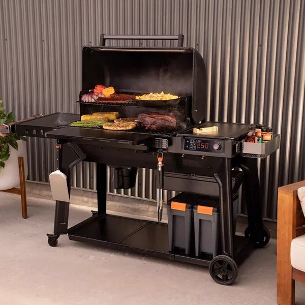 Traeger Woodridge Pro Wood Pellet Grill official manufacturer gallery view 3