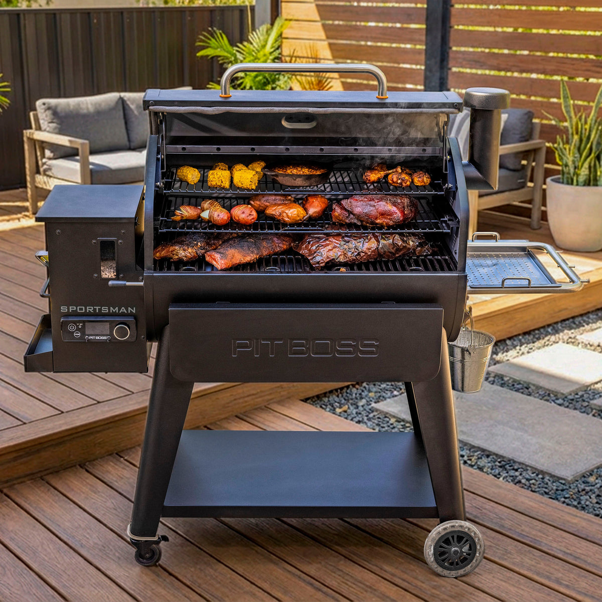 Pit Boss Sportsman Series 1600 Wood Pellet Grill product view 3