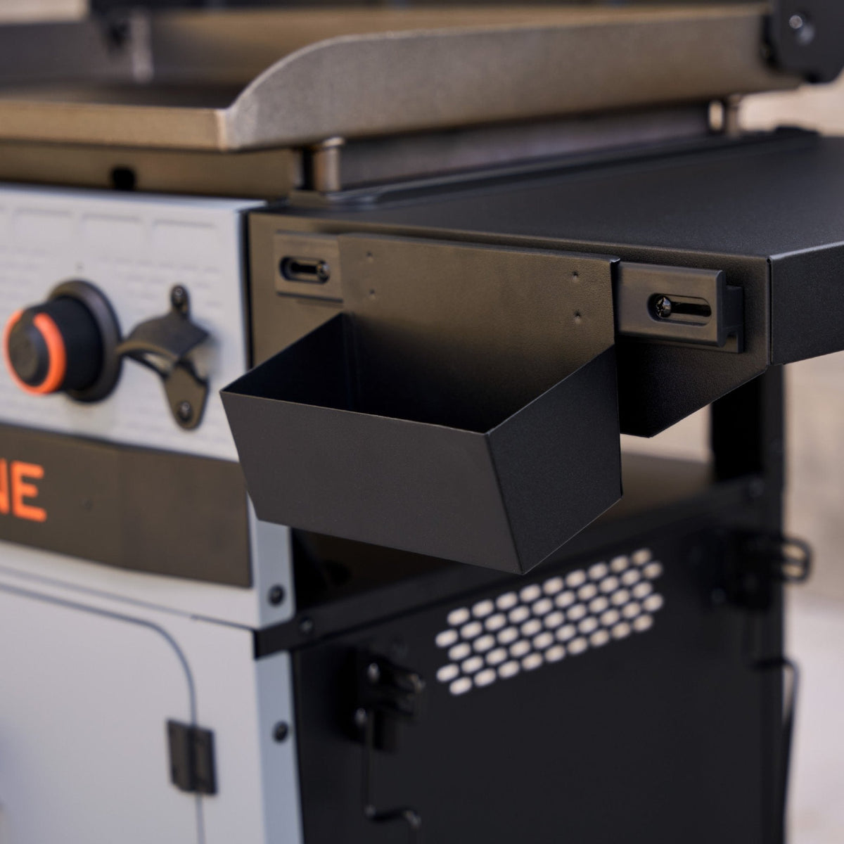 Blackstone 28" XL Griddle with Cabinet product view 6