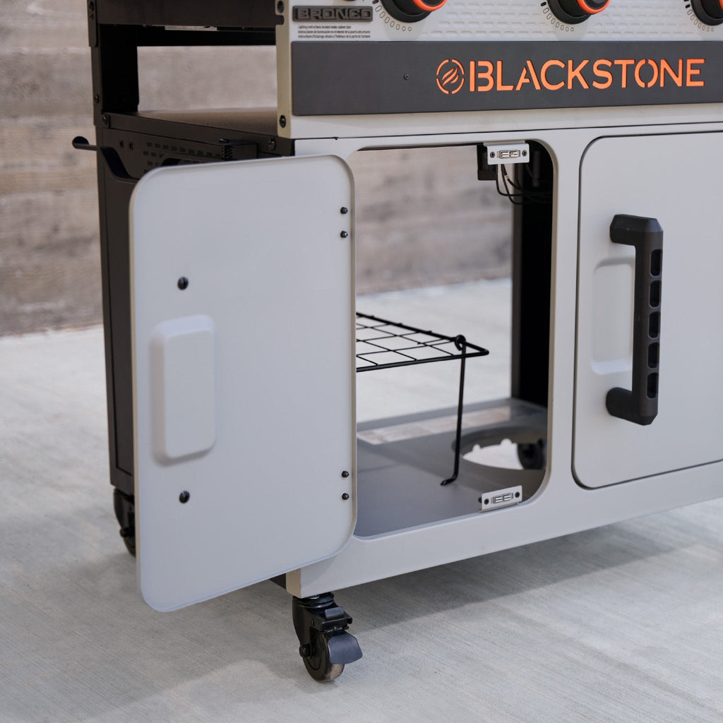 Blackstone 28" XL Griddle with Cabinet product view 4