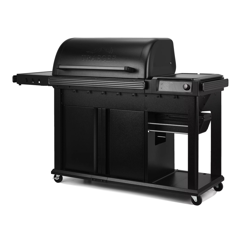 Traeger Woodridge Pro Plus TFC97JLK angle view 5